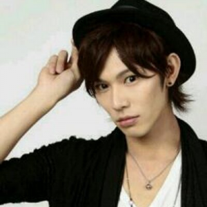 小野賢章 アニメ 恋愛暴君 青山吉能 小野賢章 沼倉愛美らメインキャスト5人発表 News News ニュース