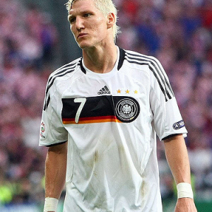 大前歩未 虎ノ門の歯科医院トイレで女児出産し放置 事務員の大前歩未さん逮捕 News News ニュース